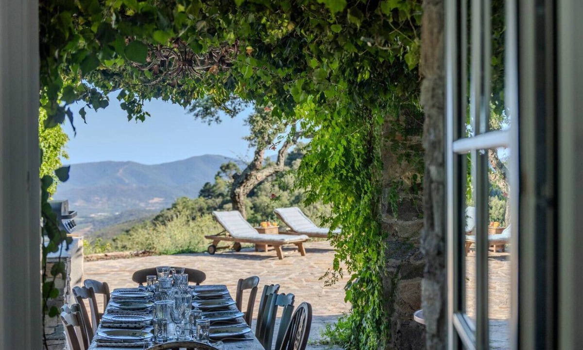 La Garde-Freinet House | Élégance et confort en Provence