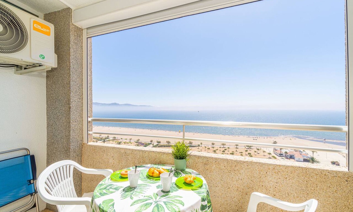 Empuriabrava Apartment | 0114-MIAMI Studio with seaview