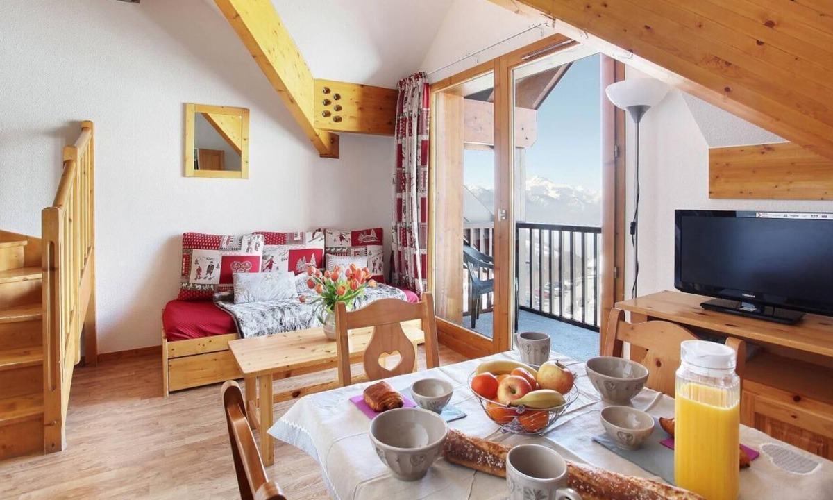 Montgellafrey Apartment | 100m from ski lifts, parking, tv, ski locker, 25m², Saint-François Longchamp