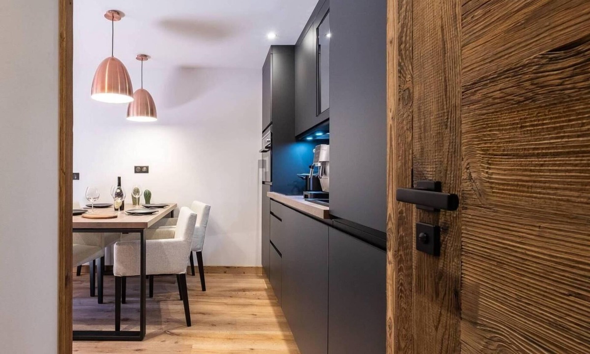 Tignes Apartment | 100m from resort center, 3rd floor, balcony, 35m², Tignes