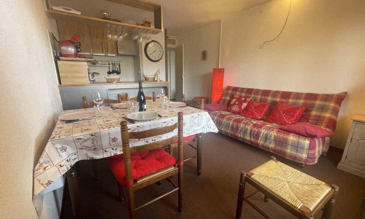 Pra Loup Apartment | 100m from resort center, tv, ski locker, 39m², Pra Loup