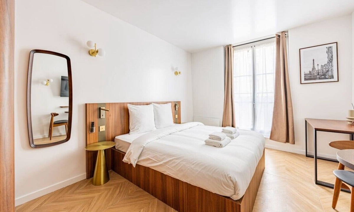 Quartier Sainte-Avoye Apartment | 152. Luxury suite-Etienne Marcel-Châtelet-Paris 3