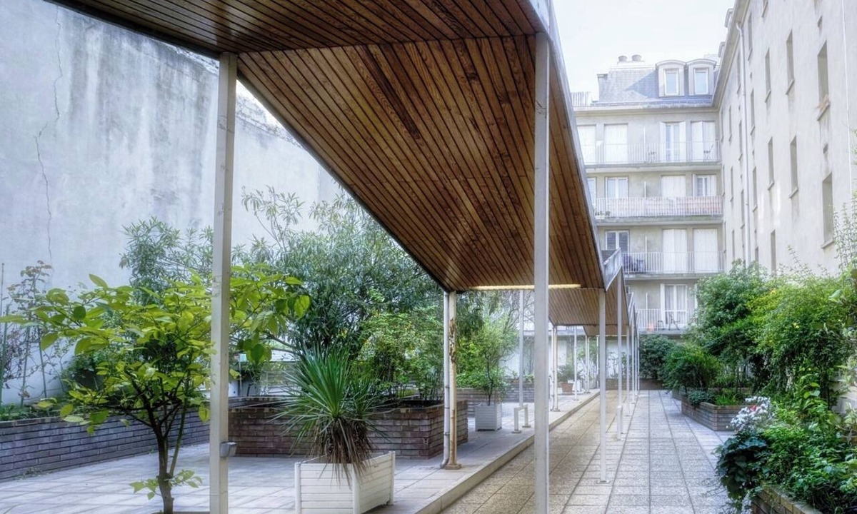 Arsenal Apartment | 1622 Saint-Paul