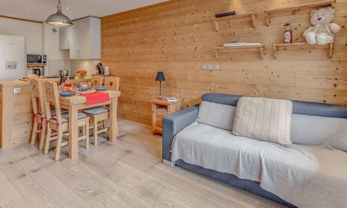 Les Almes Apartment | 1st floor, tv, ski locker, 50m², Tignes