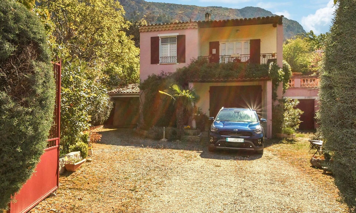 Moustiers-Sainte-Marie House | 2 bedroom nice home in Moustiers-Sainte-Marie