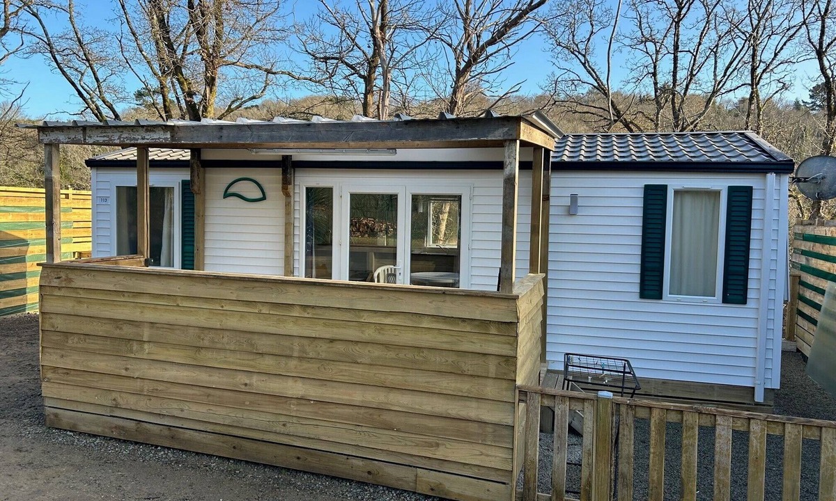 Quimper House | 2-Bedroom Mobile Home in the Heart of Nature