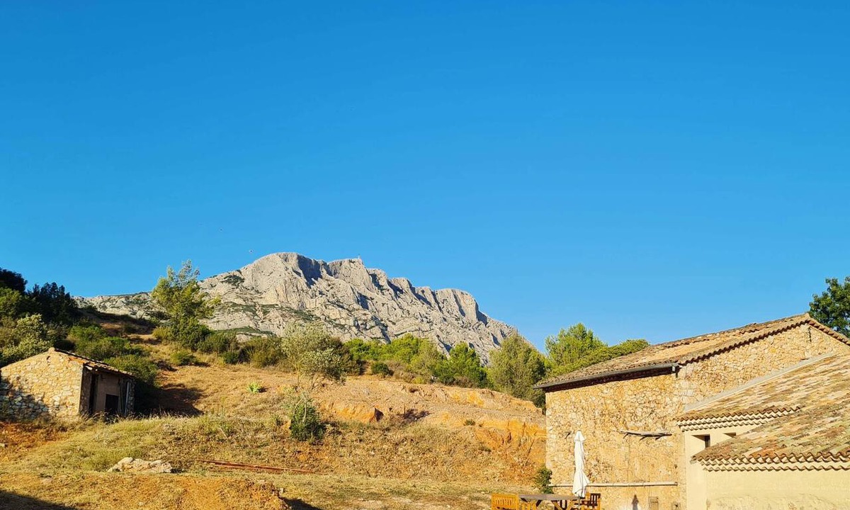 Beaurecueil House | 2 Bedroom Private vacation home in Beaurecueil