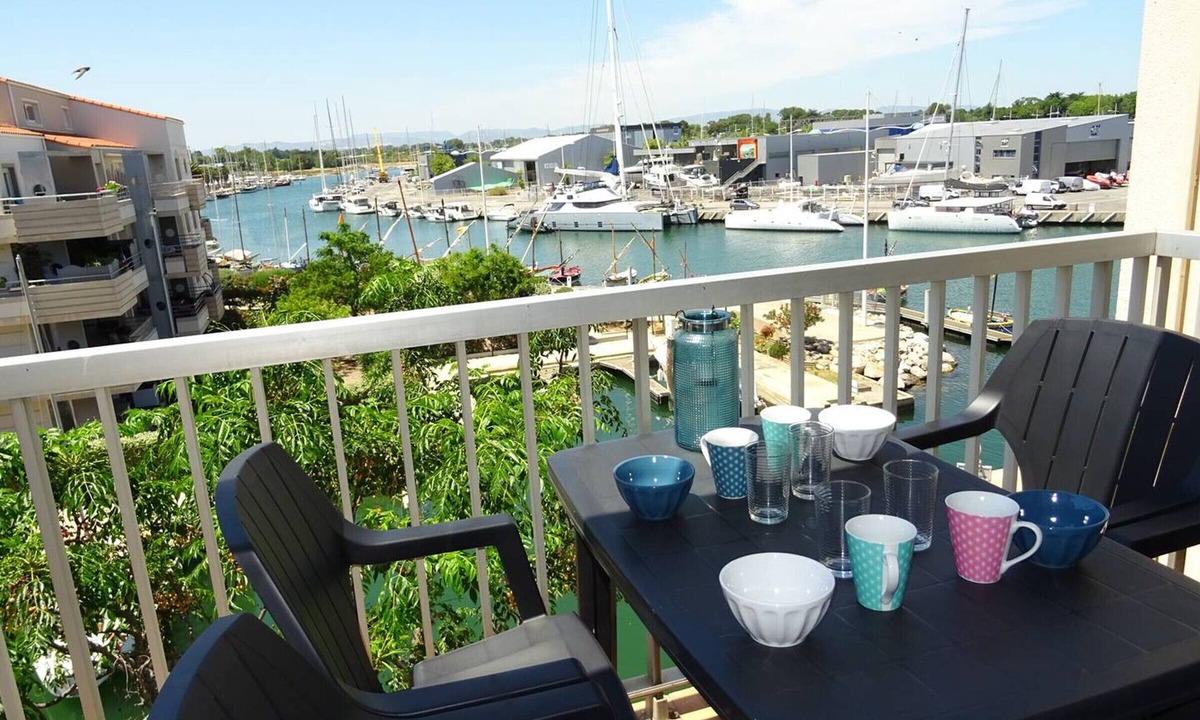 Le Port Apartment | 2-Room Apartment Marina View with Terrace and Parking