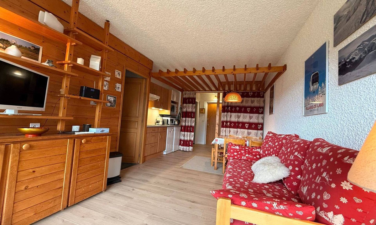 Villard-de-Lans Apartment | 2-room apartment at the ski slopes with balcony and parking