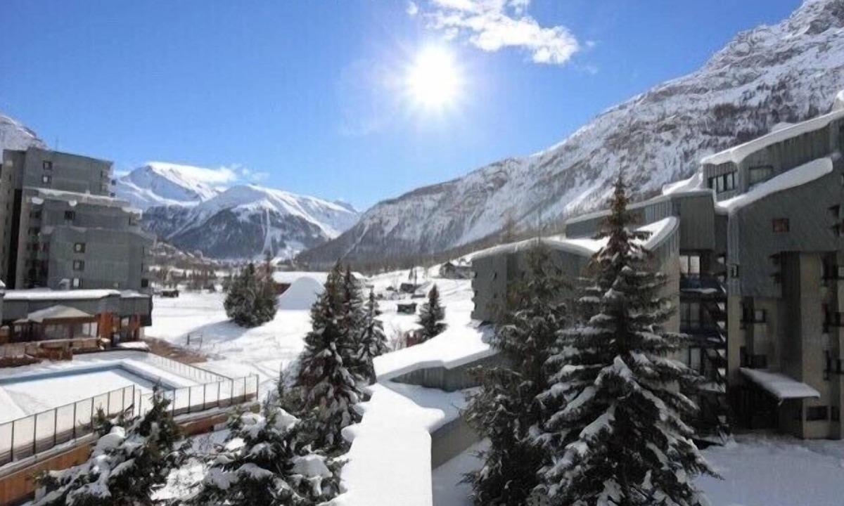 Val-d'Isere Apartment | 2-room apartment in Val d'Isère-La Daille, beautiful mountain panorama