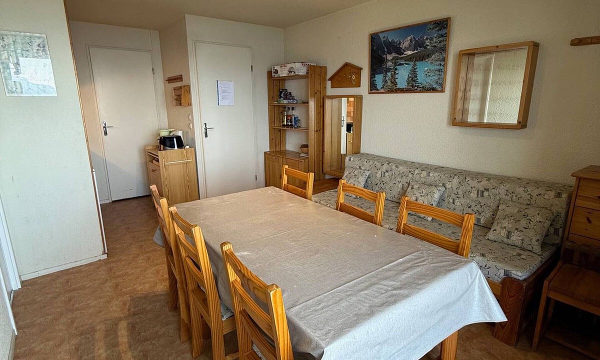 Prapoutel Apartment | 2-room cabin for 5 by the slopes, valley view, balcony