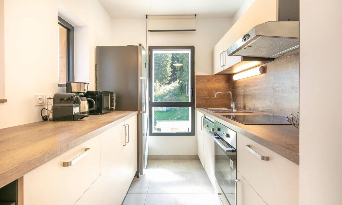 Prapoutel Apartment | 200m from resort center, tv, ski locker, 102m², Les 7 Laux