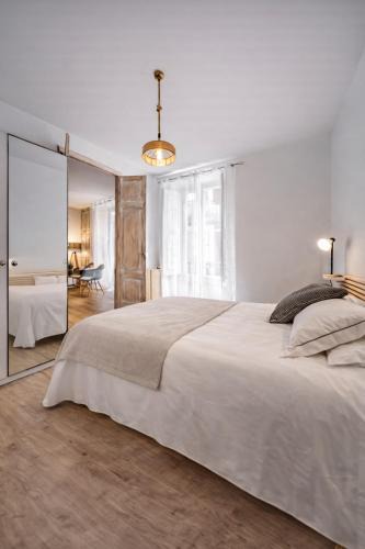 Puigcerda Apartment | 22CaLQuEROL Boutique centro suite lux