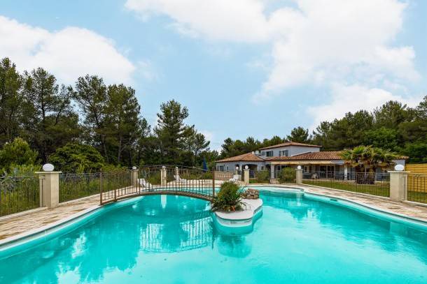 Signes House | 270 m² House ∙ 6 bedrooms ∙ 10 guests