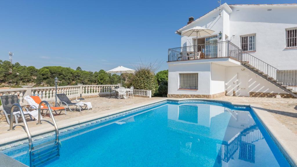 Vidreres Villa | 2Mari01 - Lloret de Mar