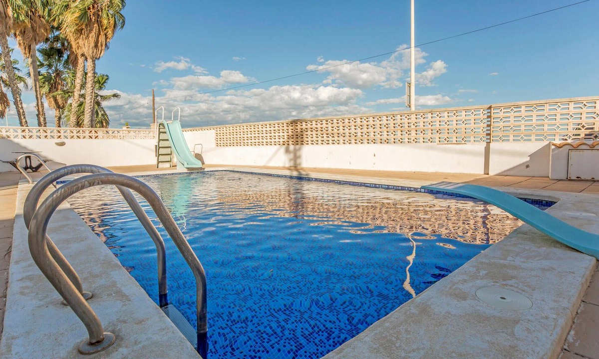Almassora House | 3 bedroom pet friendly home in Playa de Almazora