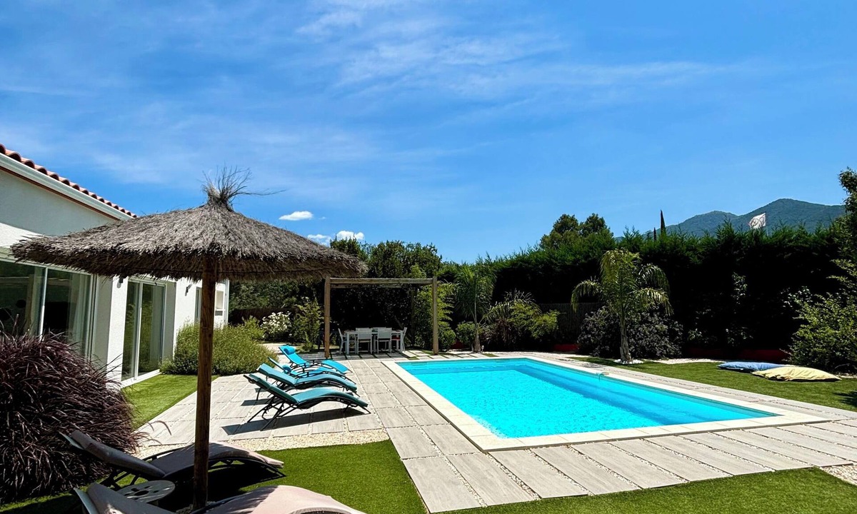 Montesquieu-des-Alberes Villa | 3-suite family villa with private heated pool, air-conditioned, Albères view