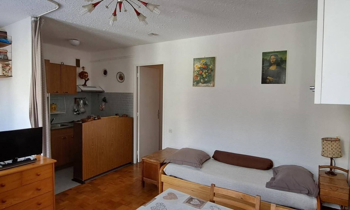 Pra Loup Apartment | 300m from resort center, 3rd floor, 32m², Pra Loup