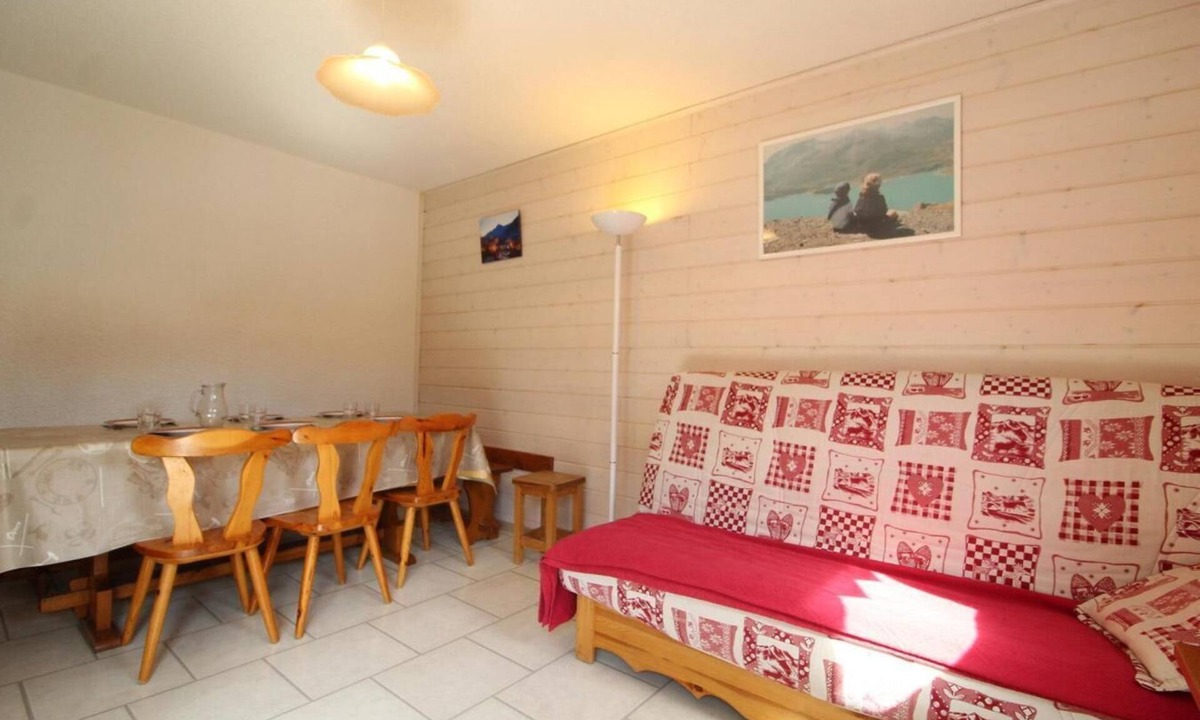 Lanslevillard Apartment | 300m from resort center, Ground floor, balcony, tv, ski locker, 43m², Val Cenis