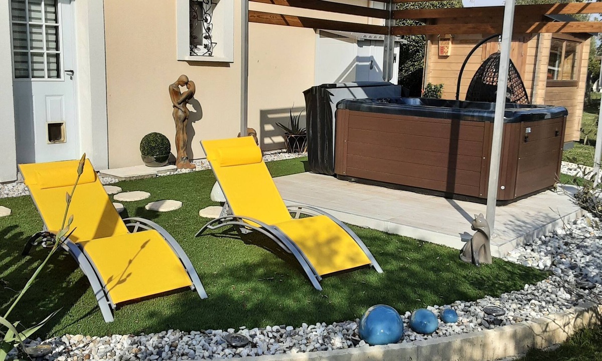 Sanguinet Villa | 4* villa, heated pool, spa, sauna, 3 bedrooms and 2 bathrooms