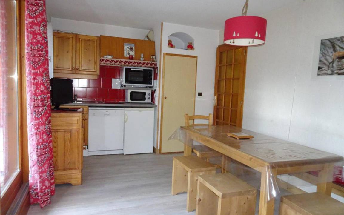 Pralognan-la-Vanoise Apartment | 44 m² Apartment ∙ 2 bedrooms ∙ 6 guests