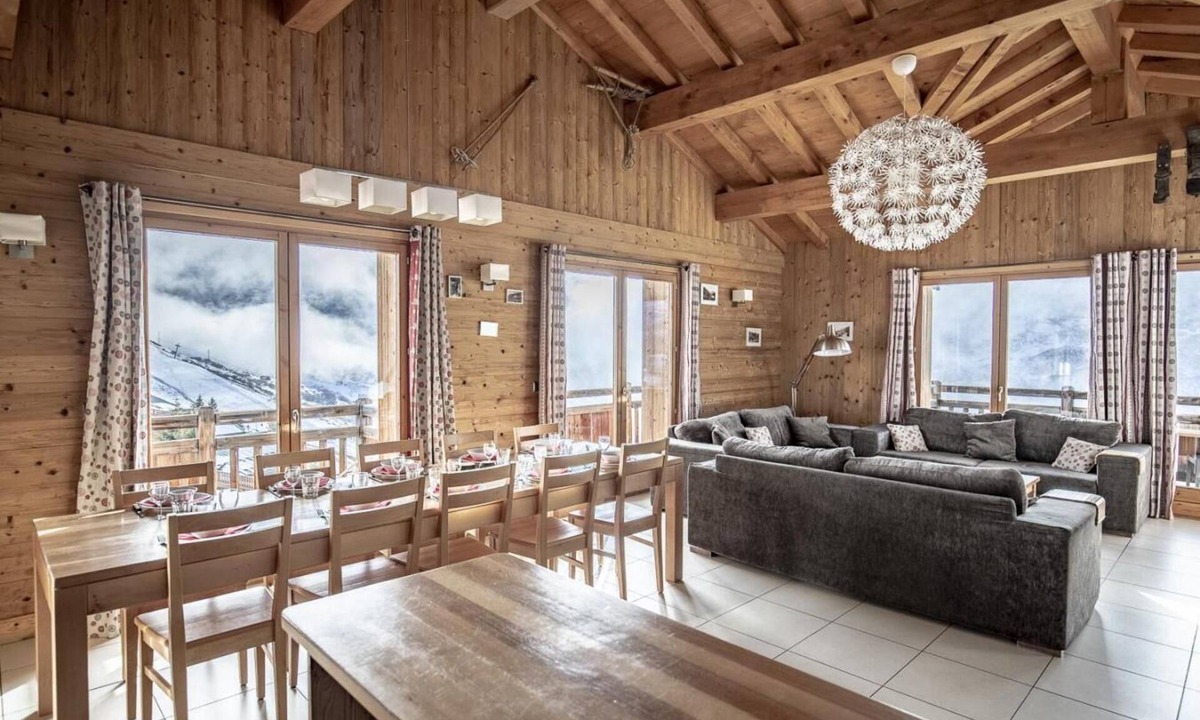 Reberty Apartment | 50m from shops, 2nd floor, sauna, balcony, tv, ski locker, 147m², Les Menuires