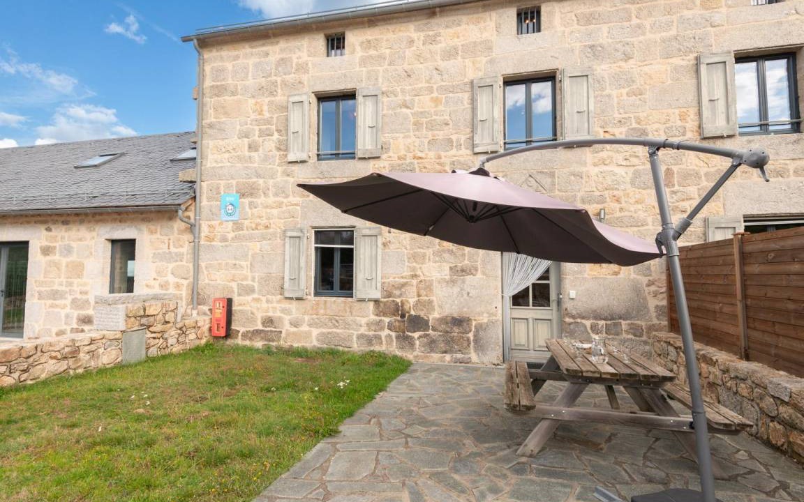 Albaret-le-Comtal House | 65 m² Gîte ∙ 2 bedrooms ∙ 6 guests