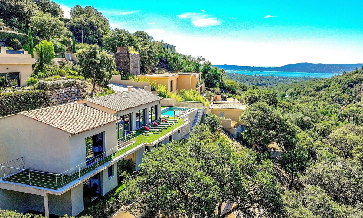 Grimaud Villa | A 10 Minutes de Saint-tropez, Villa Avec sa Piscine Dans un Domaine Sécurisé !