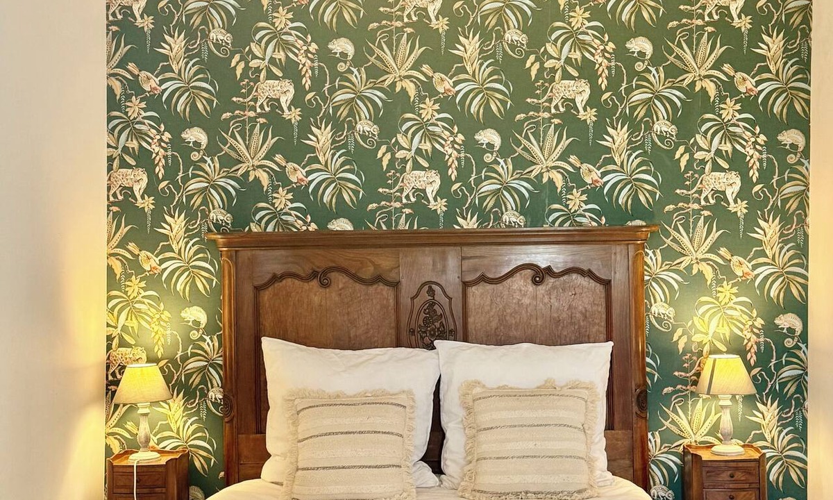 Boisseuil House | A Charming and Distinctive Setting at Domaine Faugeras - DABNB