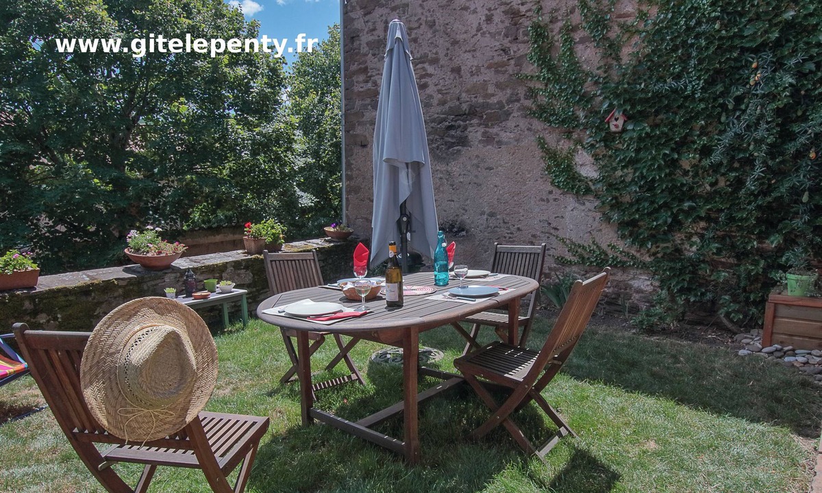 Calmels-et-le-Viala Cottage | A cosy setting in the heart of the Grands Causses: Le Gîte Idyllique pour Deux