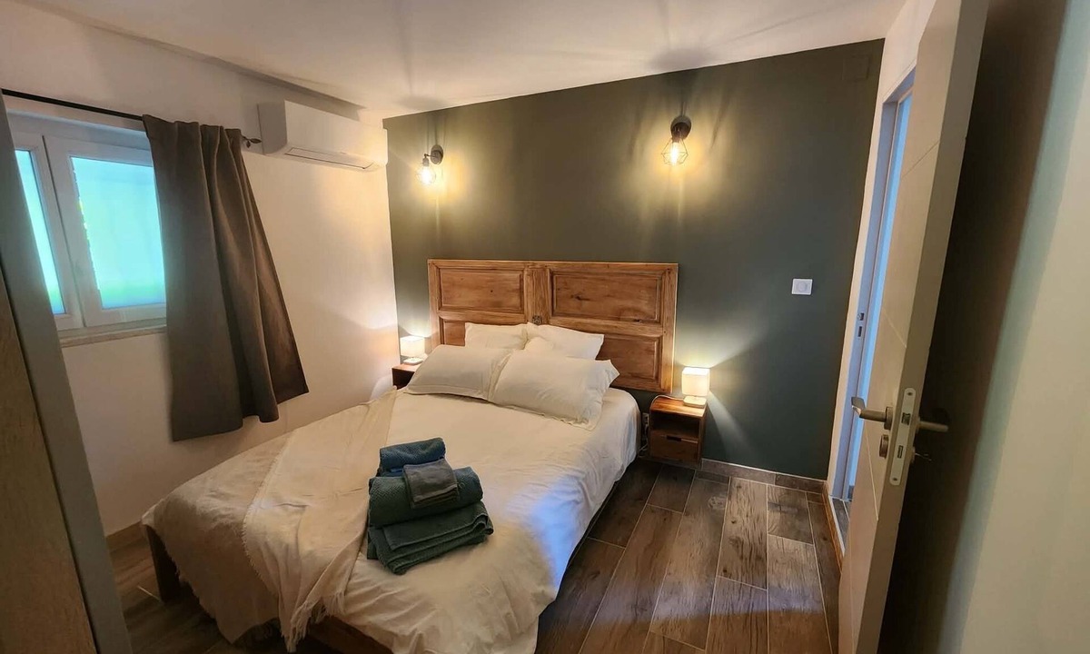 Pertuis Apartment | A getaway in Provence
