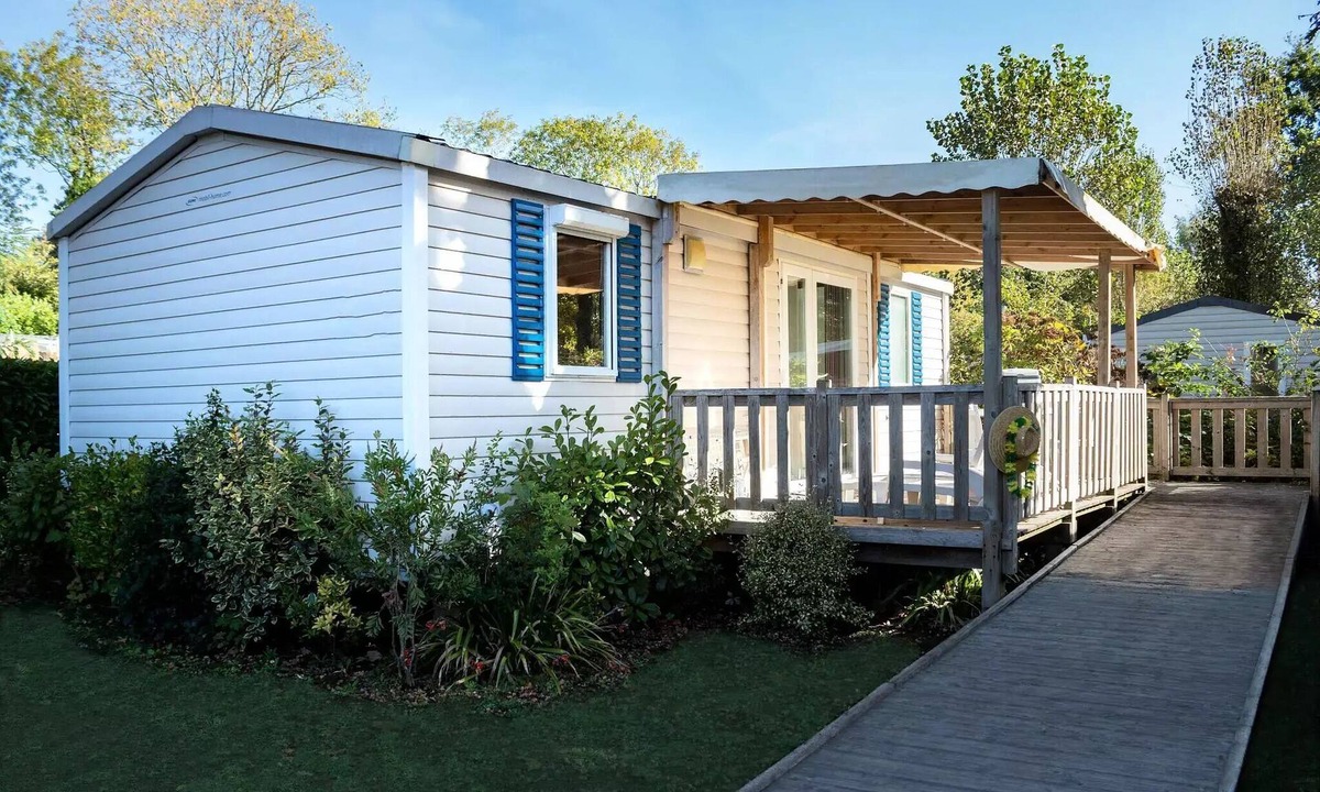 Clohars-Fouesnant House | Accessible Mobile Home | Comfort | 2 Bedrooms | 4 Guests | Raised Deck | TV
