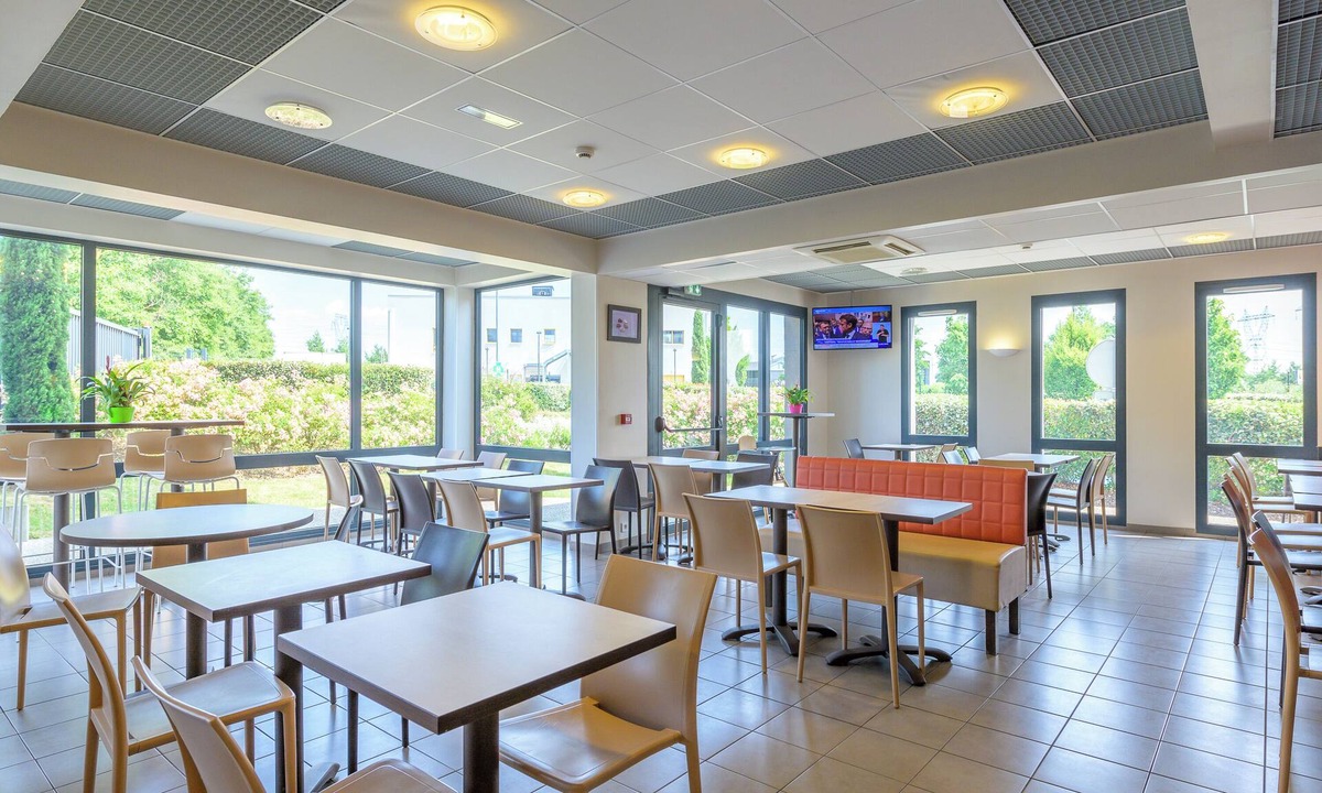 Tremblay-les-Gonesse Hotel | ACE Hôtel Paris Roissy
