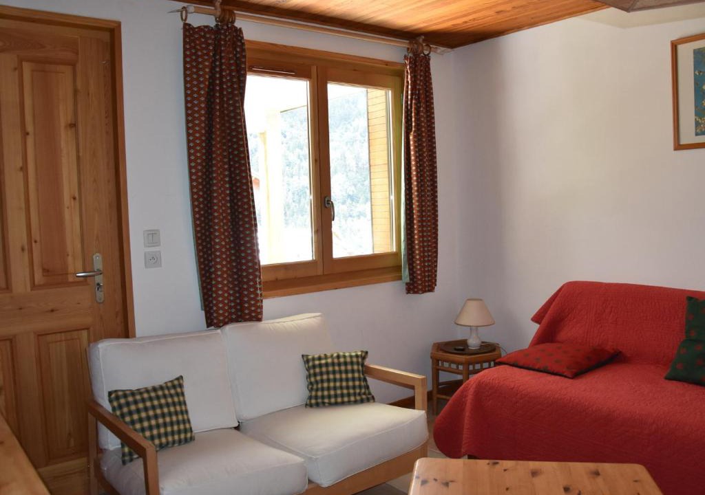 Pralognan-la-Vanoise Apartment | Agréable rez de jardin dans chalet avec animaux admis, pour 3 personnes - FR-1-464-183
