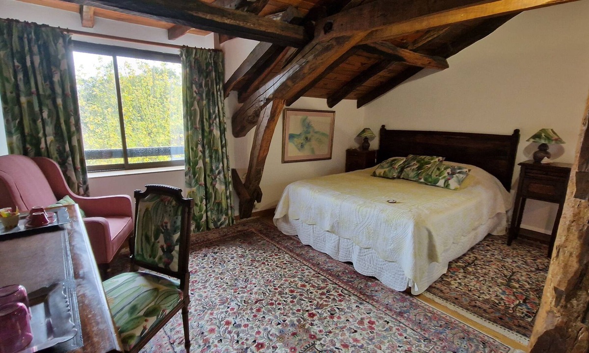 Saint-Andre-de-Seignanx Bed & Breakfast | Amarante room