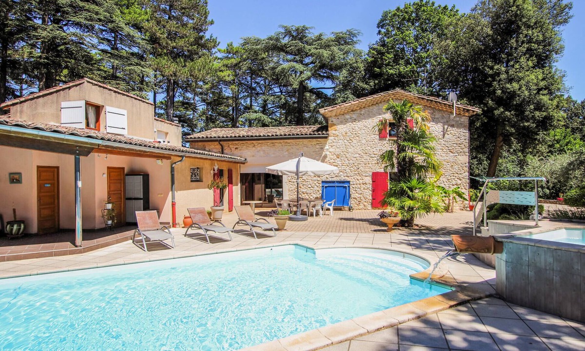 Saulce-sur-Rhone House | Amazing home in Saulce sur Rhône