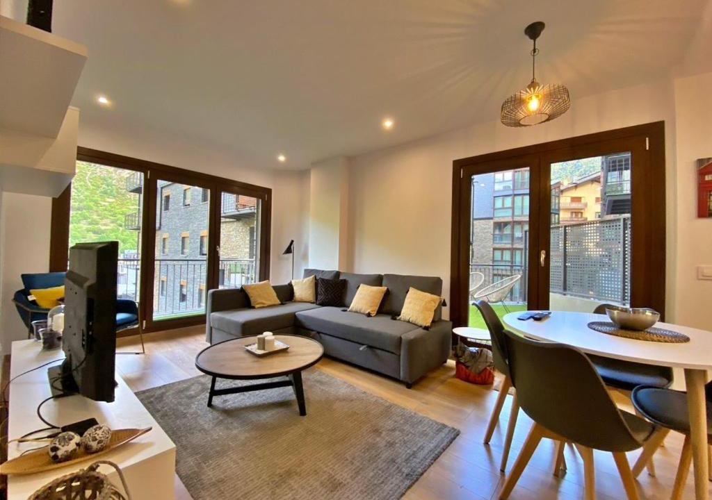Encamp Apartment | Apartamento en Encamp, Anyó 2. Hasta 6 personas