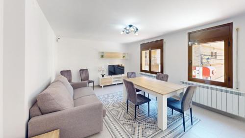 Buira Apartment | Apartamento LA FALLA DE LAVAIX - Pont De Suert -
