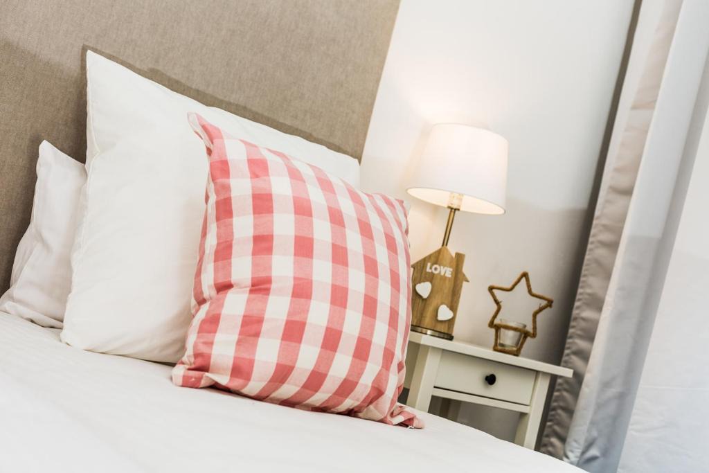 Cornella de Llobregat Apartment | Apartamentos Cornellalux 2