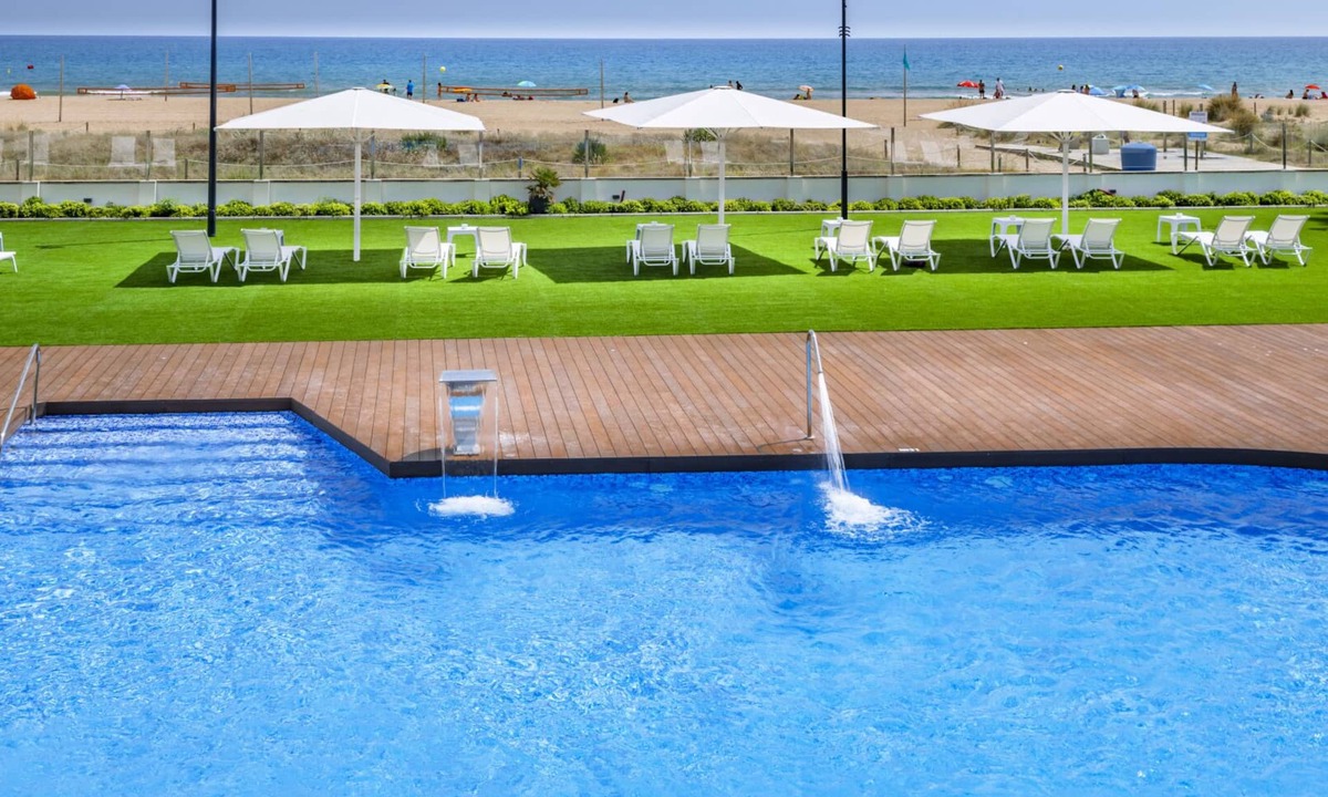 Castelldefels Hotel | Apartamentos Playa de Castelldefels