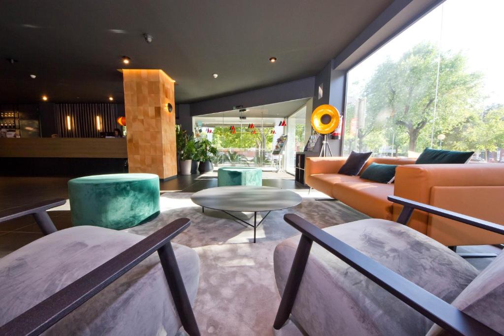 Granollers Hotel | Aparthotel Atenea Valles