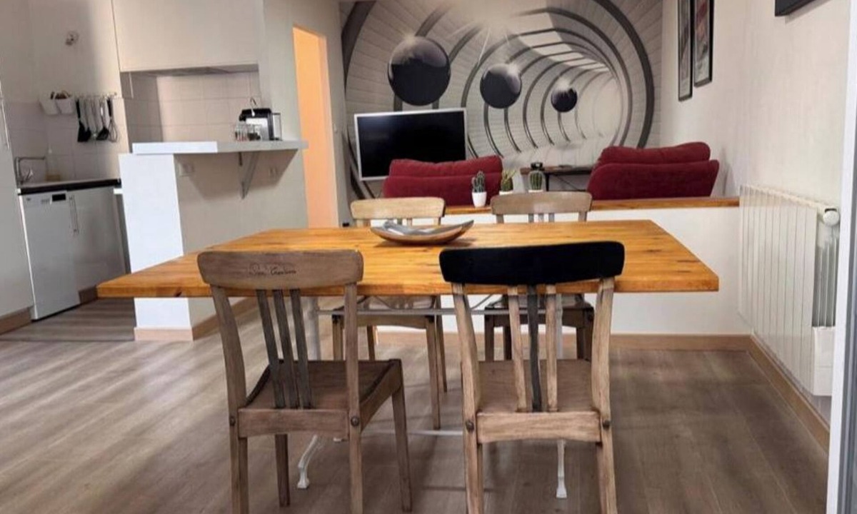 Laissac Apartment | APARTMENT AT THE FOOT OF THE AUBRAC