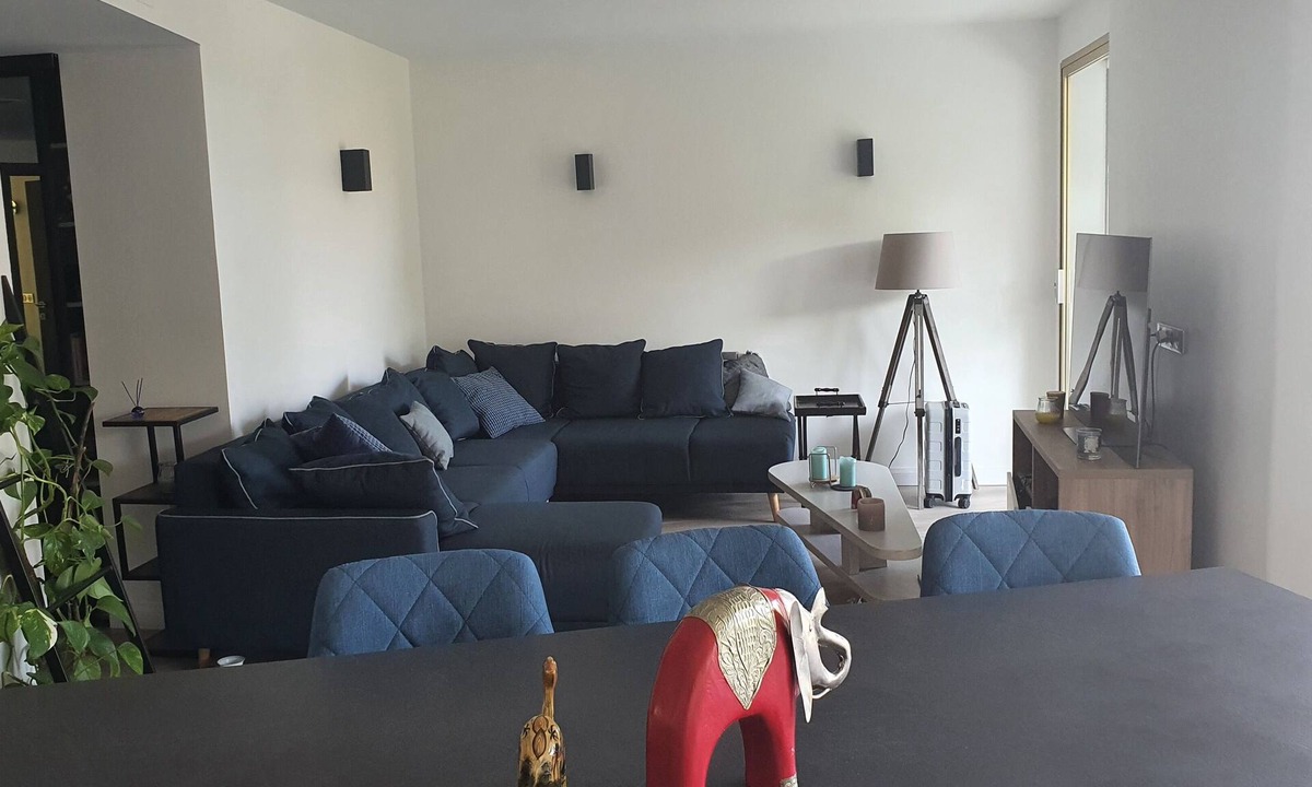 La Croix des Gardes Apartment | Apartment 100m2 renovated terrace sea view