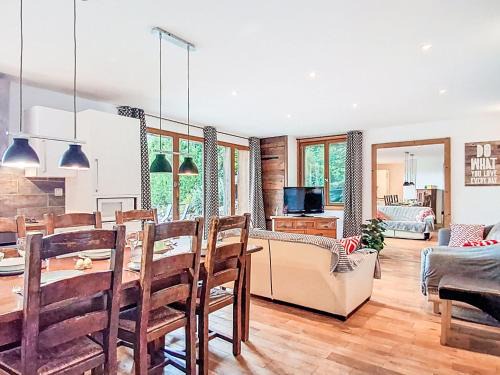 Bellentre Apartment | Apartment Bellentre Chalet le Pommier 5 by Interhome