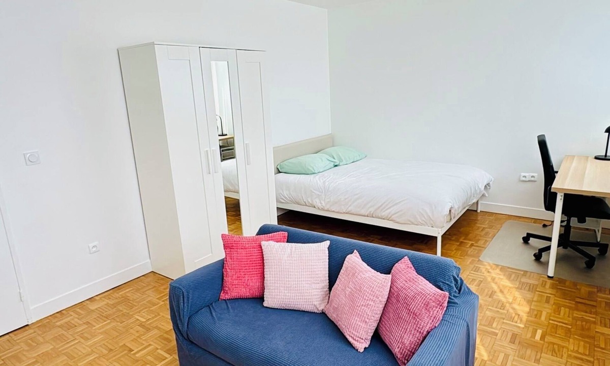Breche - Prefecture Apartment | Apartment Créteil, 20 minutes from Paris by metro 8