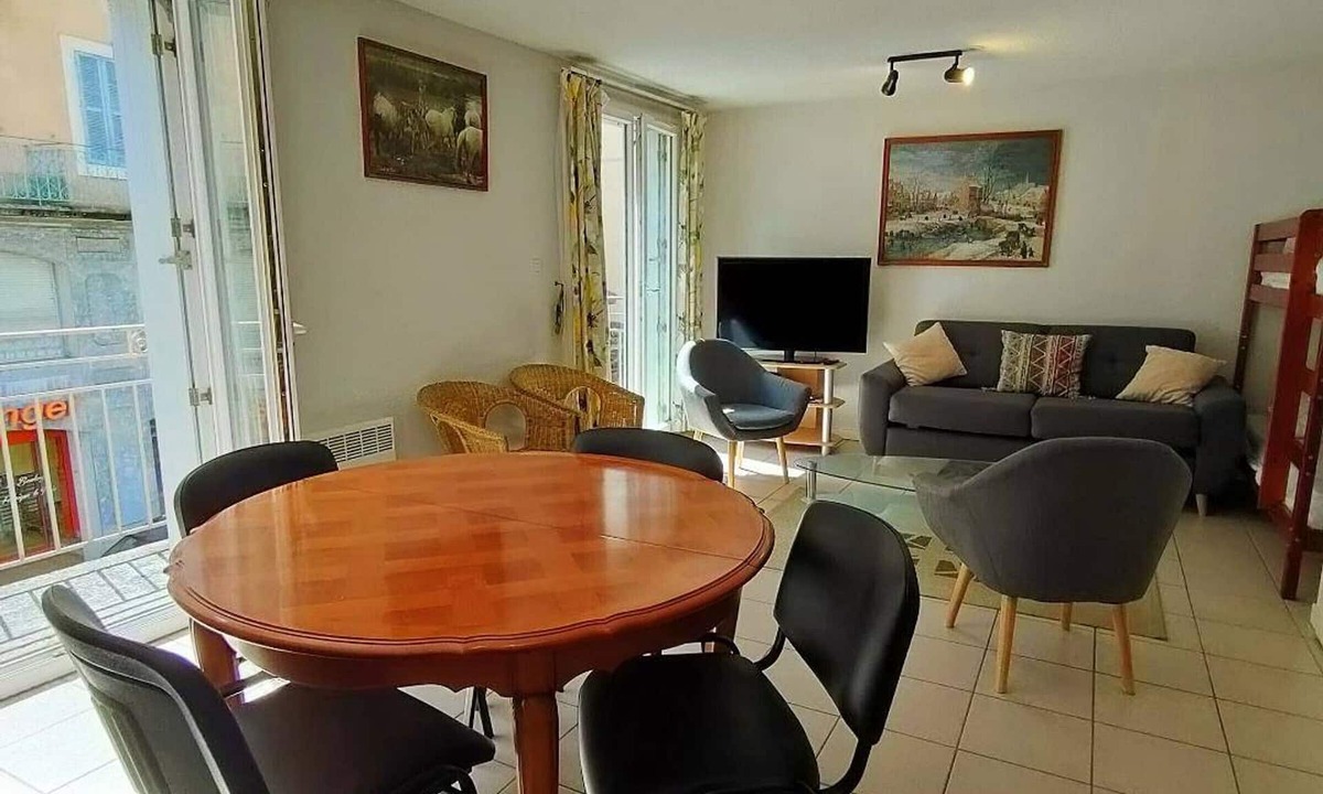 Cauterets Apartment | Apartment for 6/8 in Cauterets Center