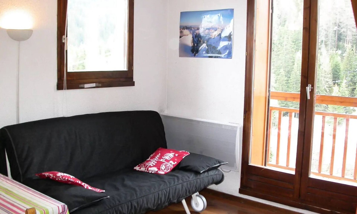 La Roche Apartment | Apartment in La Plagne 1800 150m from the slopes - 3-room apartment for 7 people