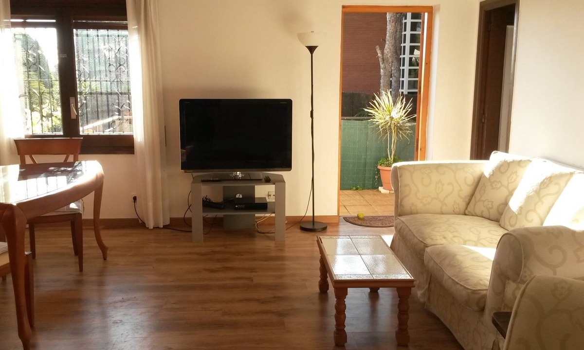Tamarit Apartment | Apartment in Playa la Mora,with sea views near the beach, privat garden&Pool.