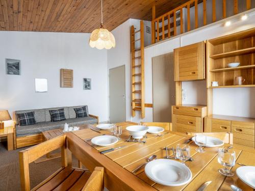 Les Menuires Apartment | Apartment Jettay Aigle 17 by Interhome