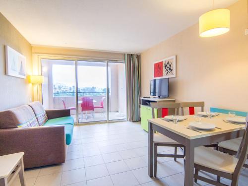 Port Cogolin Apartment | Apartment Les Marines de Gassin-8 by Interhome